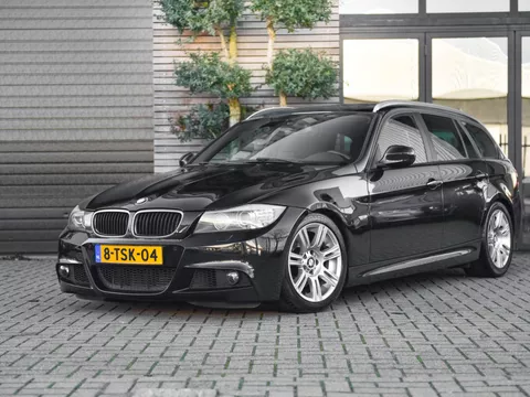 BMW 3-serie Touring 320d Luxury Line Feestdagen geopend bel voor een afspraak. Half Leer, Stoelverwarming, Navi, Cruise Control  Nette auto